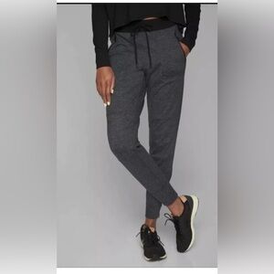 Athleta Flux Street Jogger Charcoal Grey Heather 4 pockets Ankle Zip Size S